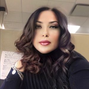 Meet your Posher, Alina